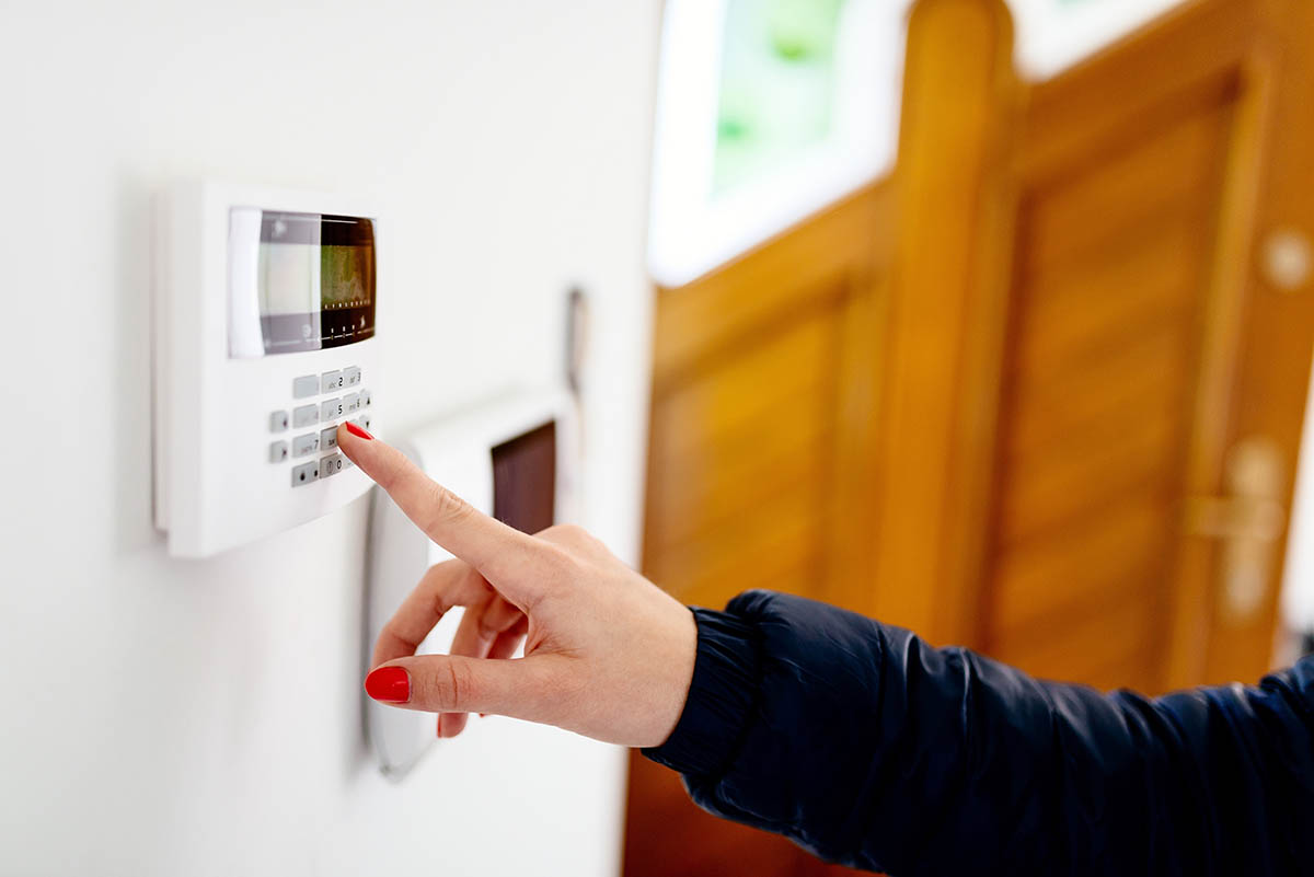 Electrician in Edinburgh carrying out Wireless Burglar Alarms.